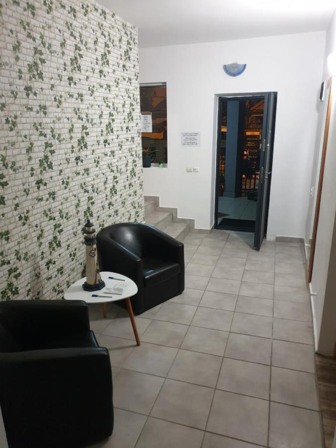 Dms Family House Vandrehjem Eforie Sud  Eksteriør billede